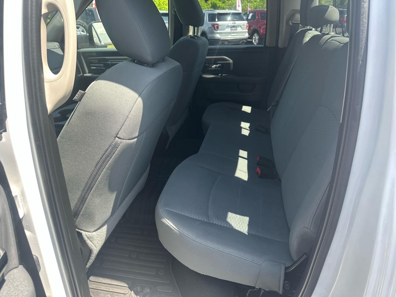 RAM 1500 Classic Tradesman Quad Cab 4WD 2019