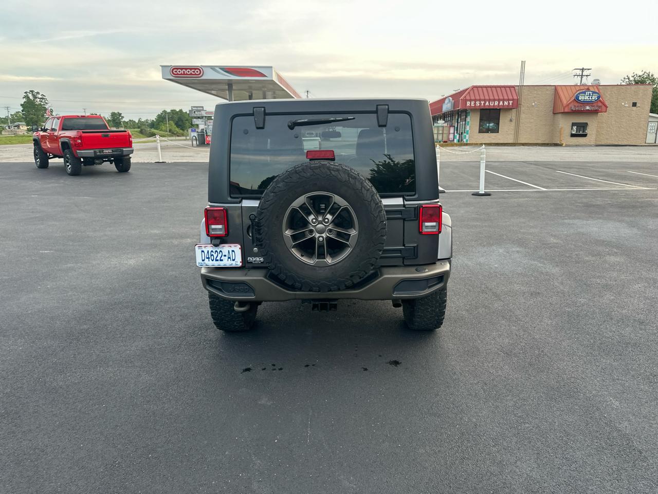 Jeep Wrangler Unlimited Sahara 4WD 2017