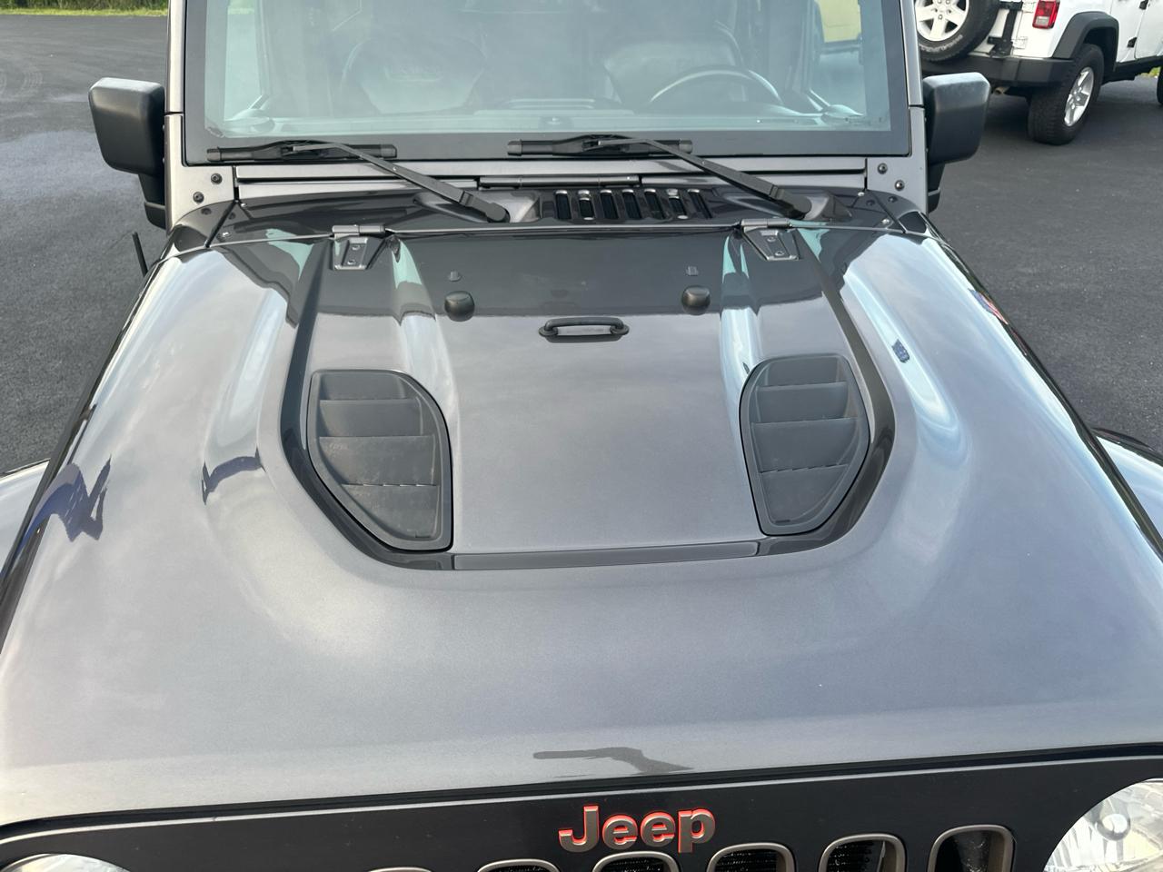 Jeep Wrangler Unlimited Sahara 4WD 2017
