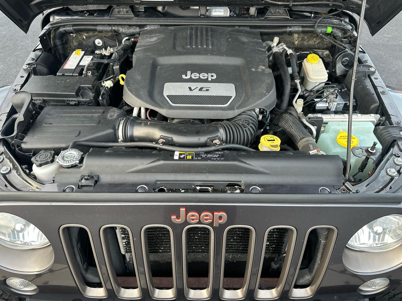 Jeep Wrangler Unlimited Sahara 4WD 2017