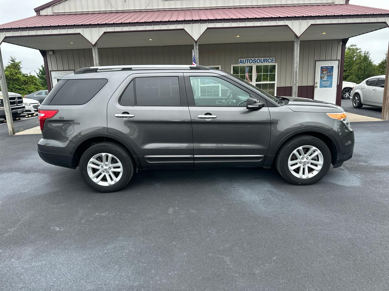 Ford Explorer 4dr 112" WB XLT 4WD 2015