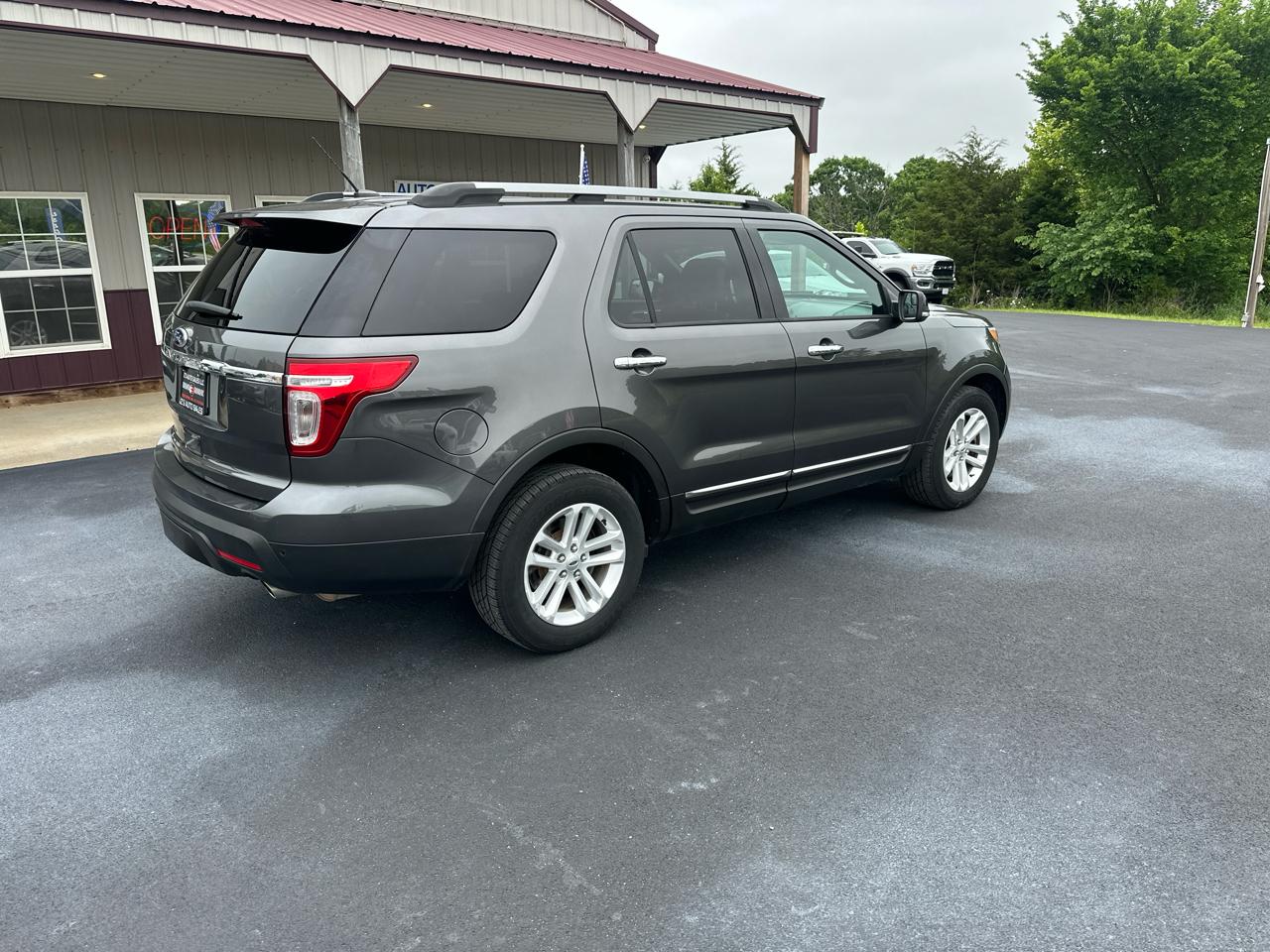 Ford Explorer 4dr 112" WB XLT 4WD 2015