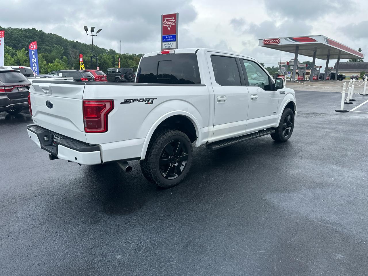 Ford F-150 4WD SuperCab 163" Lariat w/HD Payload Pkg 2016