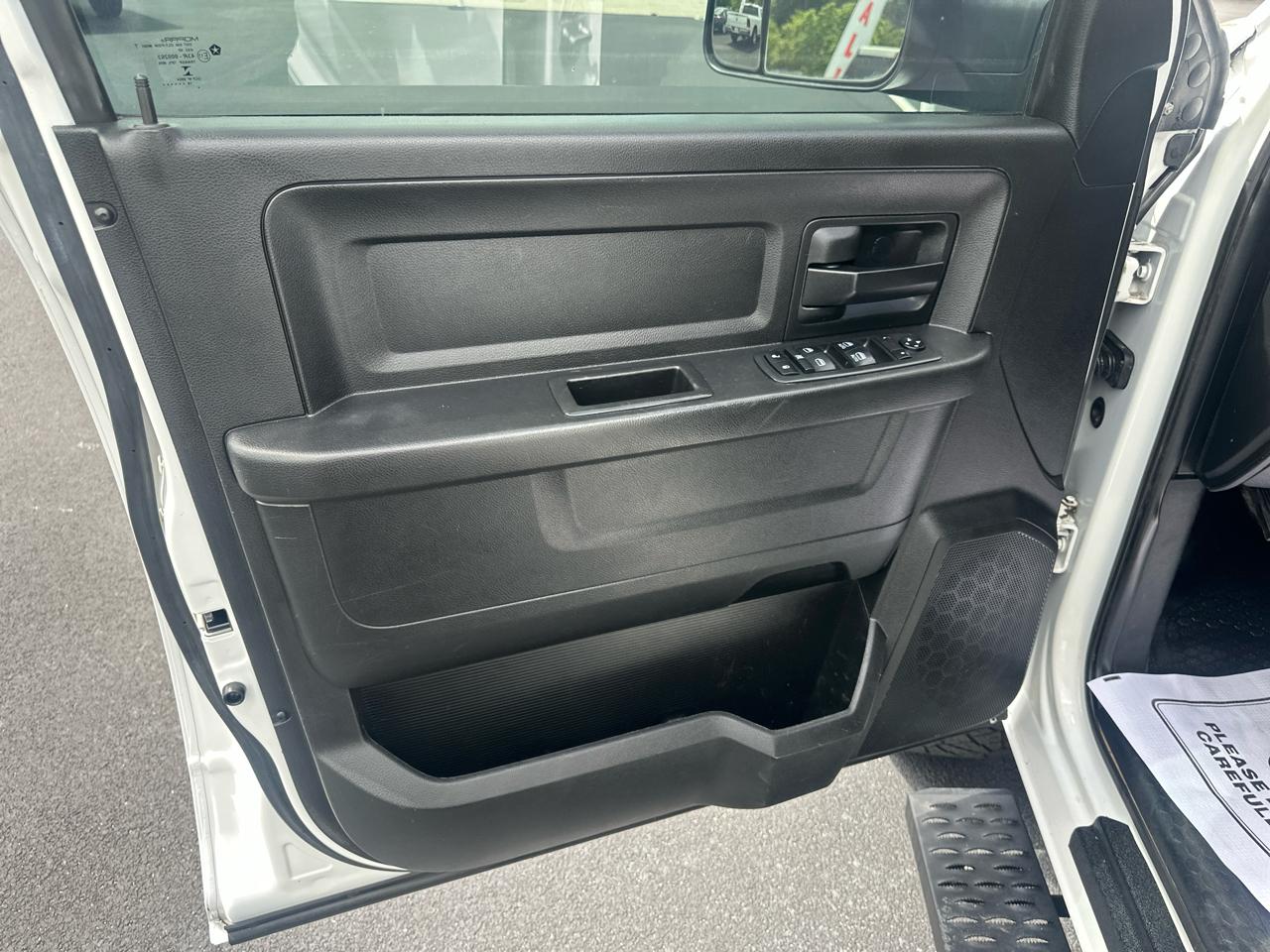 RAM 2500 Tradesman Crew Cab LWB 4WD 2018