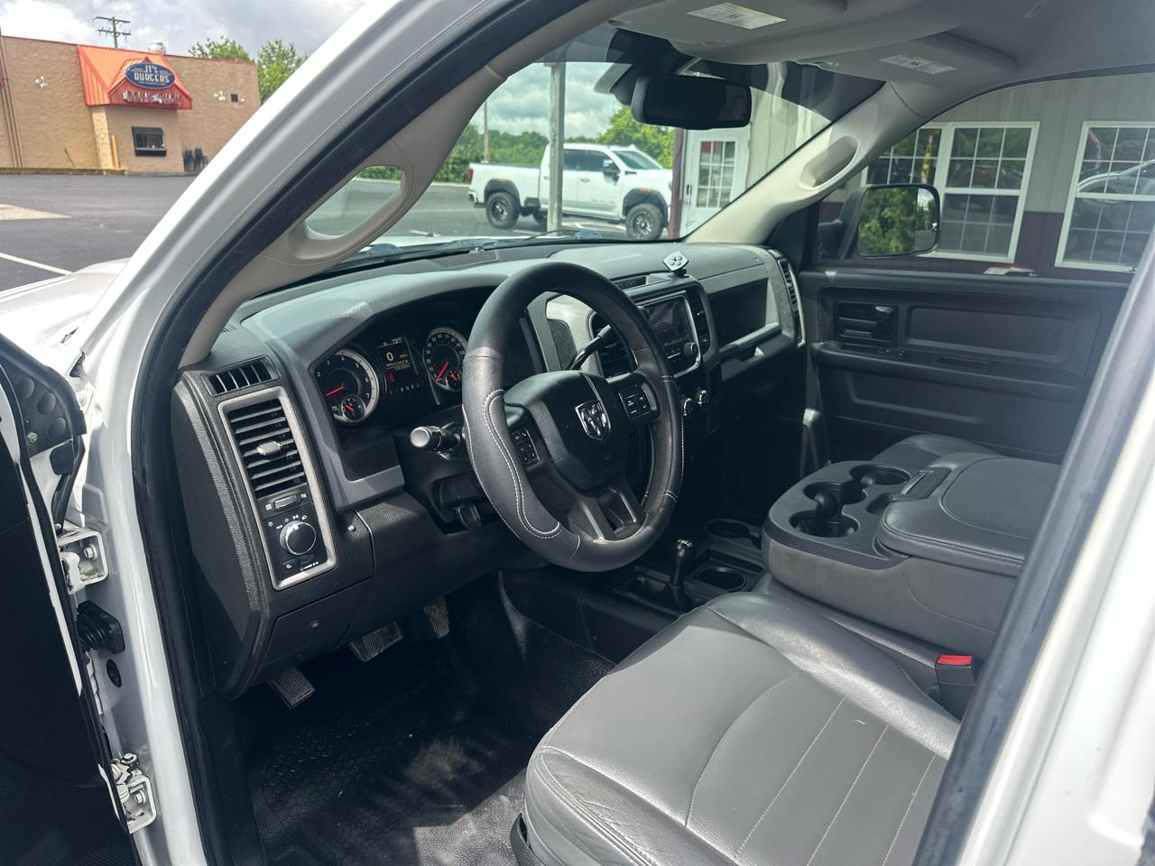 RAM 2500 Tradesman Crew Cab LWB 4WD 2018