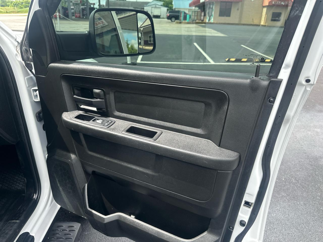 RAM 2500 Tradesman Crew Cab LWB 4WD 2018