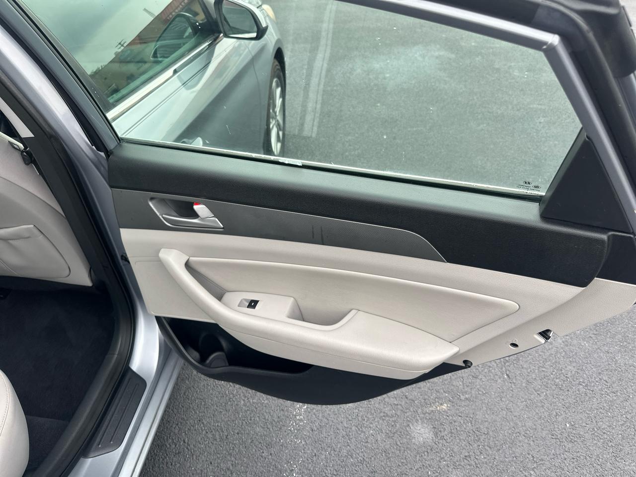 Hyundai Sonata SE 2015