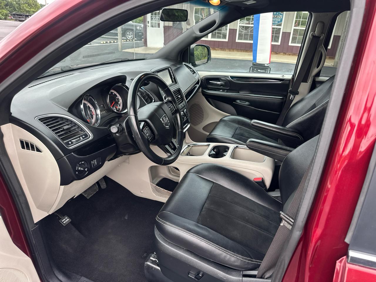 Dodge Grand Caravan SXT 2019