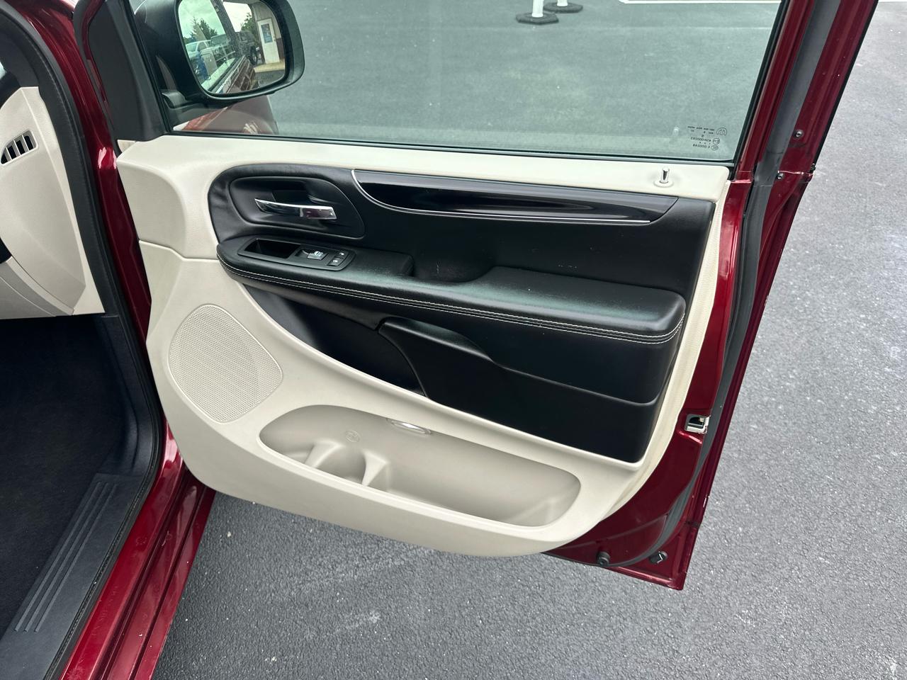 Dodge Grand Caravan SXT 2019