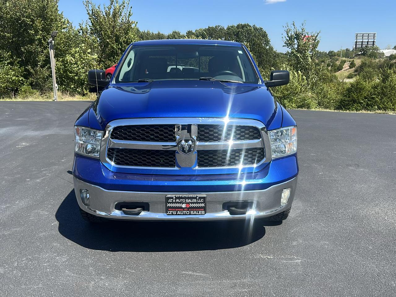 RAM 1500 4WD Crew Cab 140.5" Outdoorsman 2016