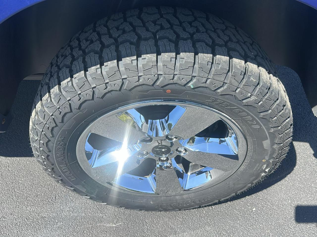 RAM 1500 4WD Crew Cab 140.5" Outdoorsman 2016
