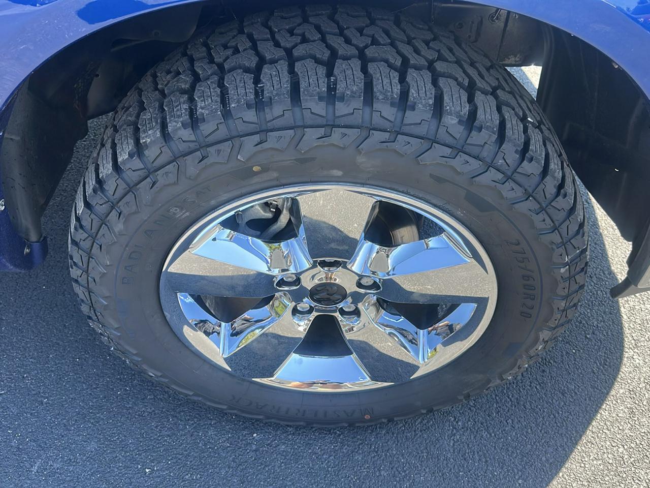 RAM 1500 4WD Crew Cab 140.5" Outdoorsman 2016