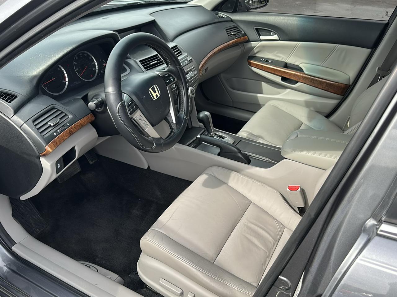 Honda Accord EX-L Sedan AT 2012