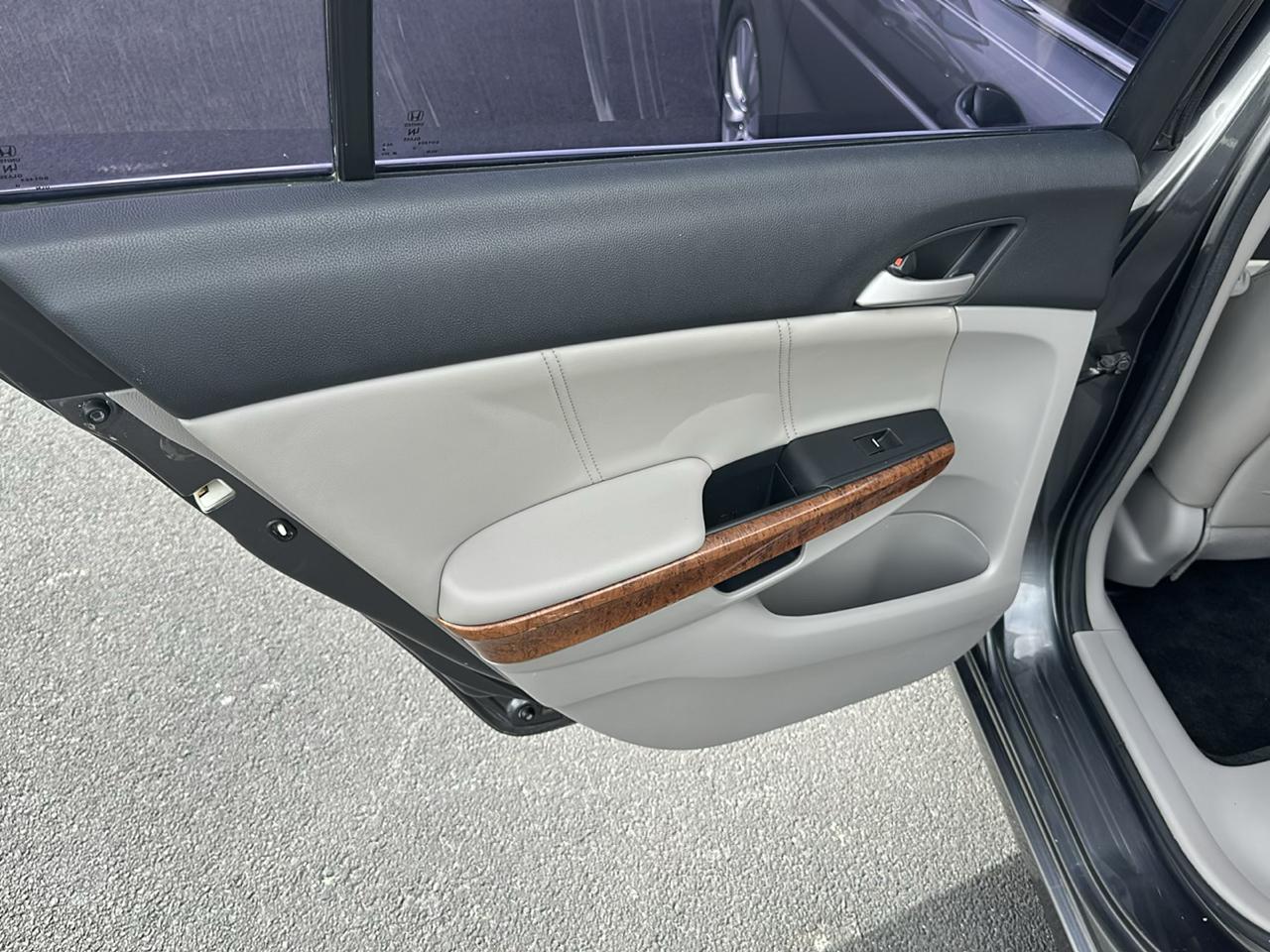 Honda Accord EX-L Sedan AT 2012