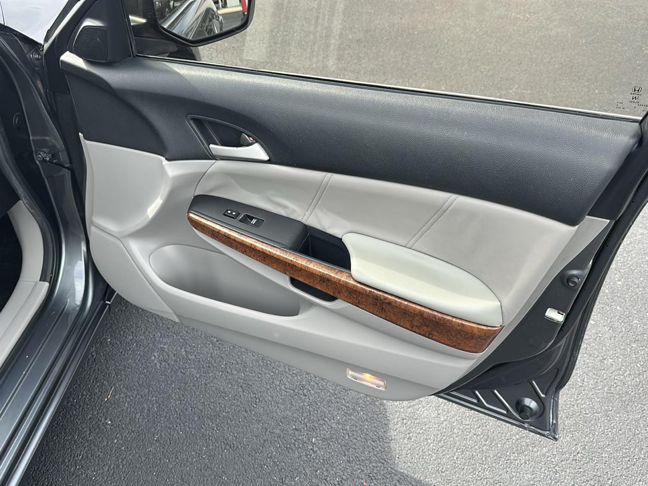 Honda Accord EX-L Sedan AT 2012