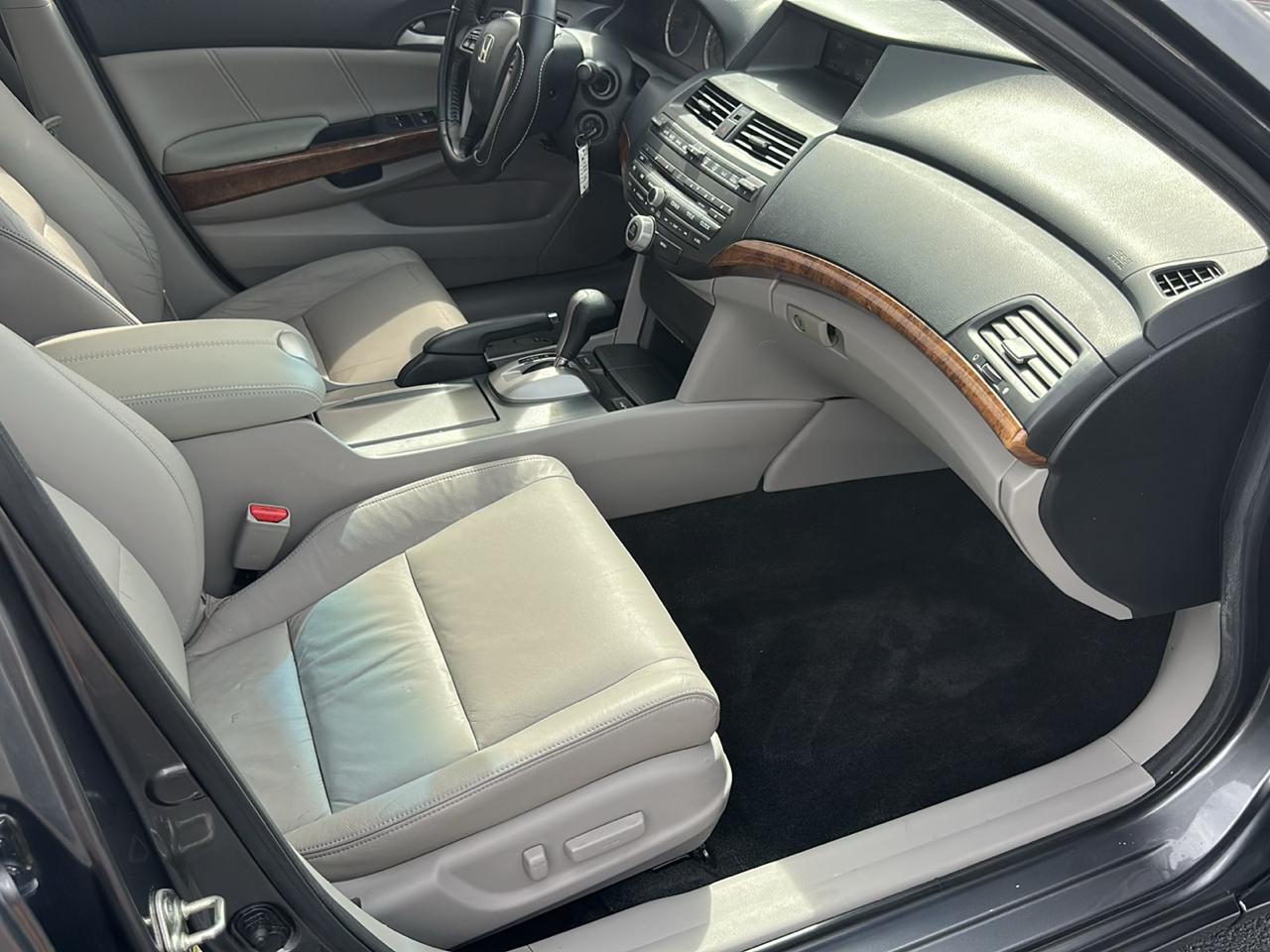 Honda Accord EX-L Sedan AT 2012