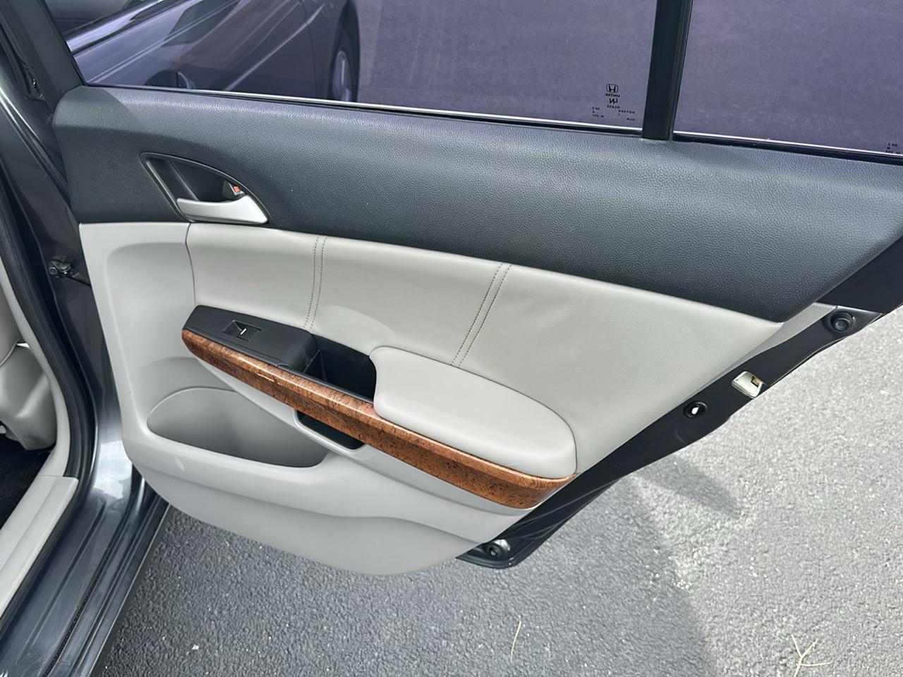 Honda Accord EX-L Sedan AT 2012