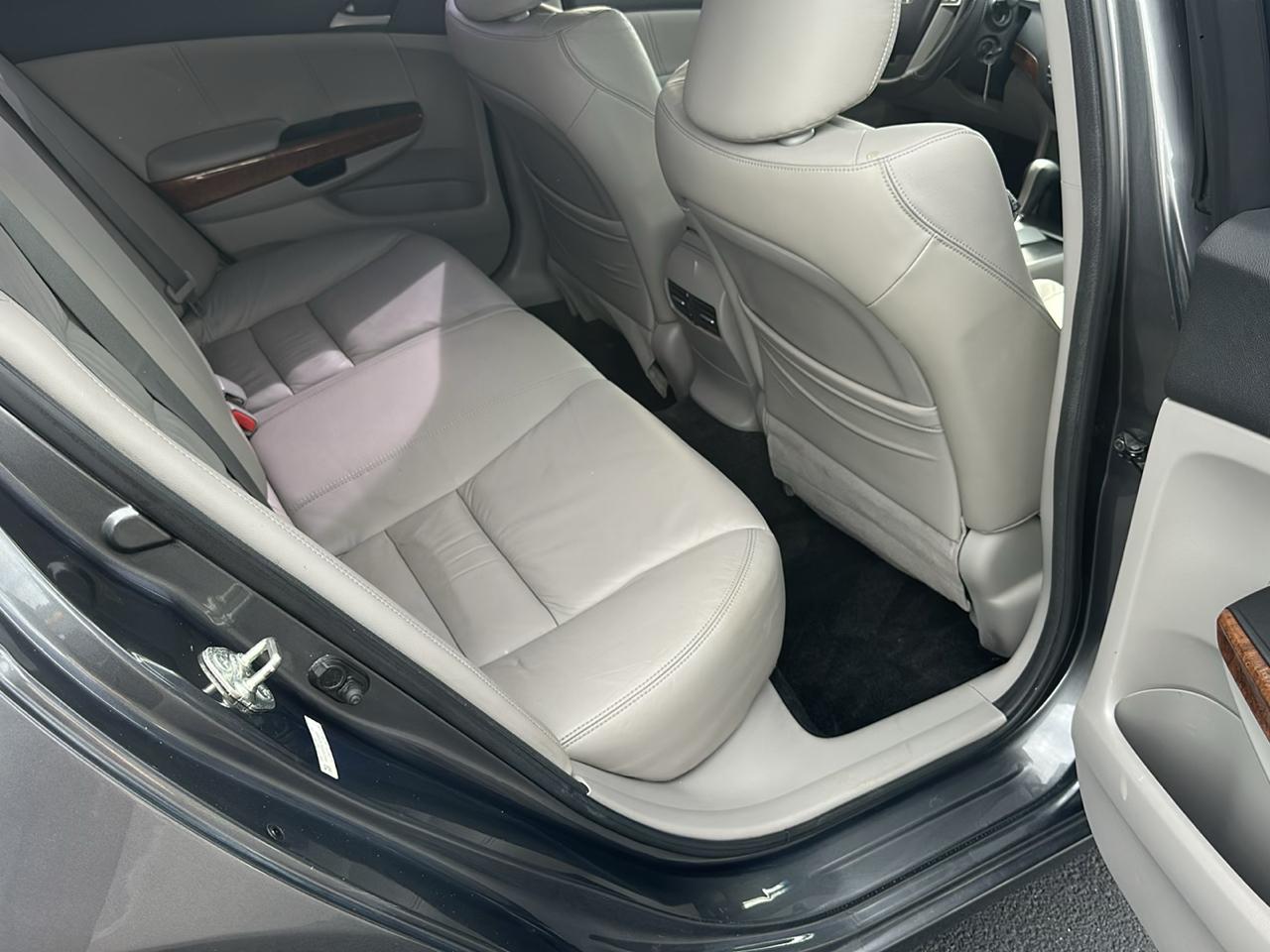 Honda Accord EX-L Sedan AT 2012