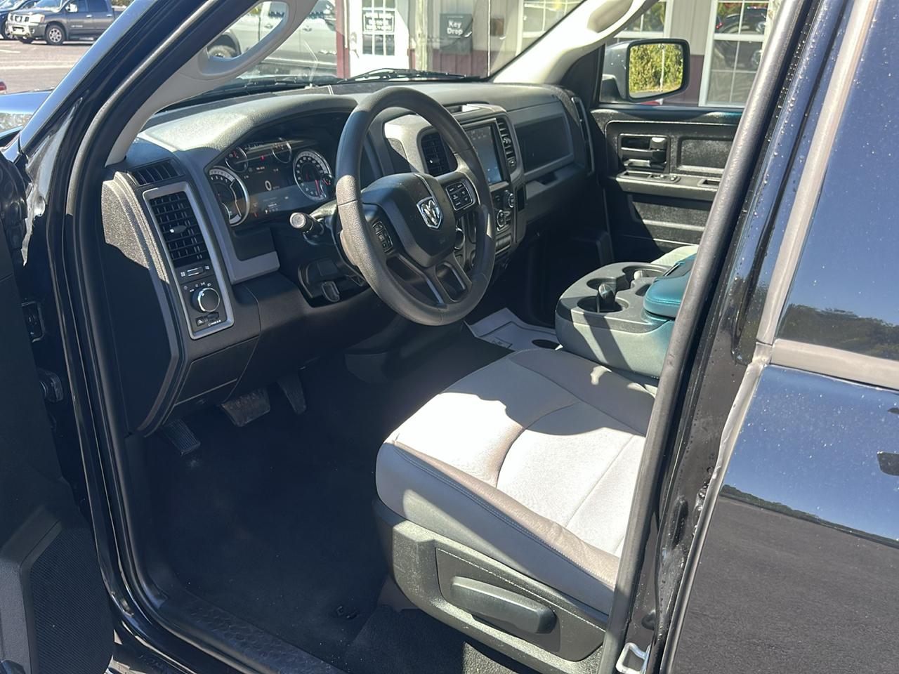 RAM 1500 Classic Tradesman Quad Cab 2WD 2020