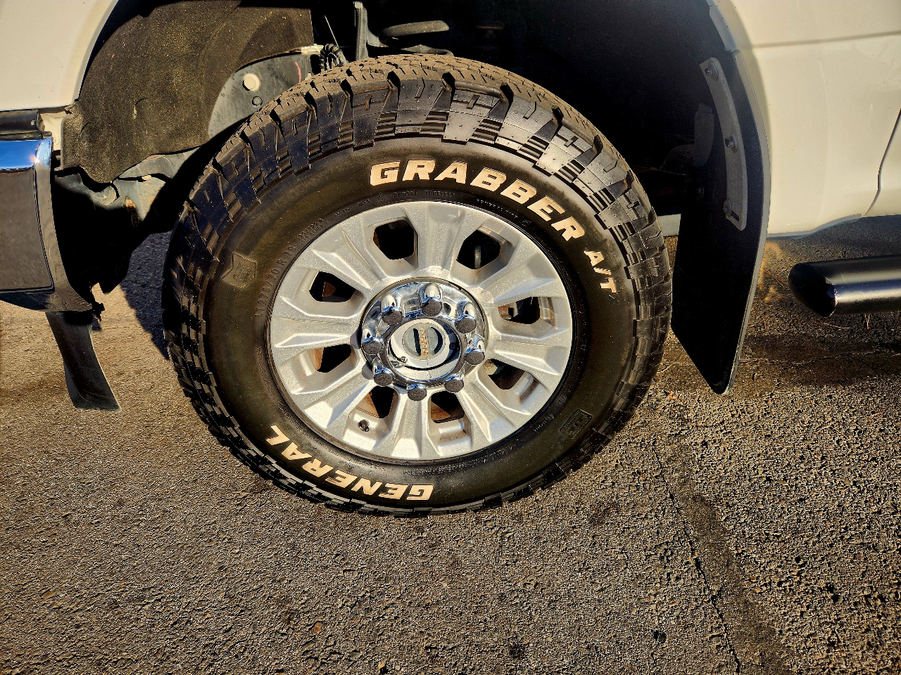 Ford Super Duty F-250 SRW XLT 4WD SuperCab 8' Box 2022 Ford Super Duty F-250 SRW XLT 4WD SuperCab 8' Box 2022