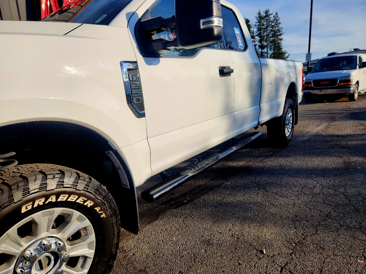 Ford Super Duty F-250 SRW XLT 4WD SuperCab 8' Box 2022 Ford Super Duty F-250 SRW XLT 4WD SuperCab 8' Box 2022