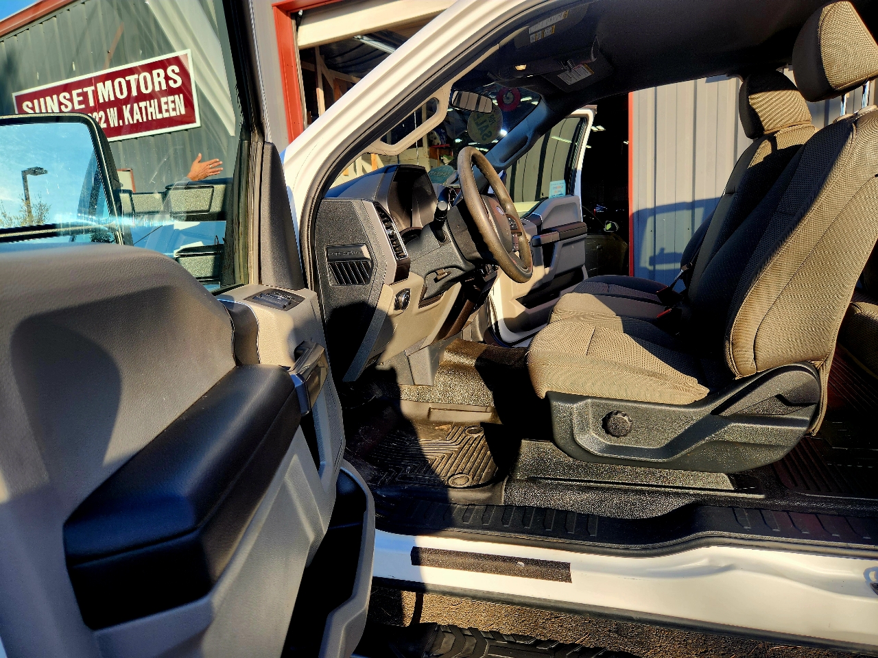 Ford Super Duty F-250 SRW XLT 4WD SuperCab 8' Box 2022 Ford Super Duty F-250 SRW XLT 4WD SuperCab 8' Box 2022