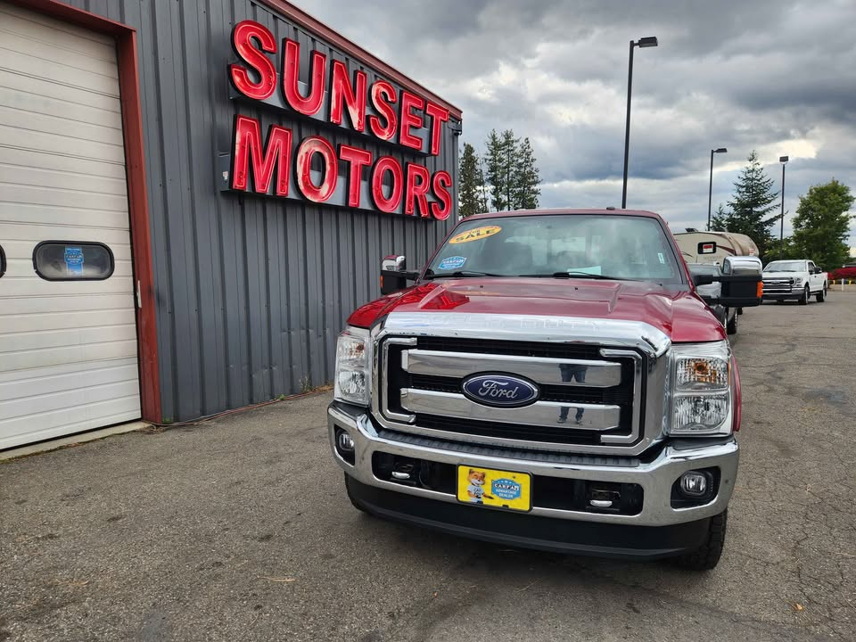 Ford Super Duty F-350 SRW Crew Cab 156" Lariat 2014 Ford Super Duty F-350 SRW Crew Cab 156" Lariat 2014