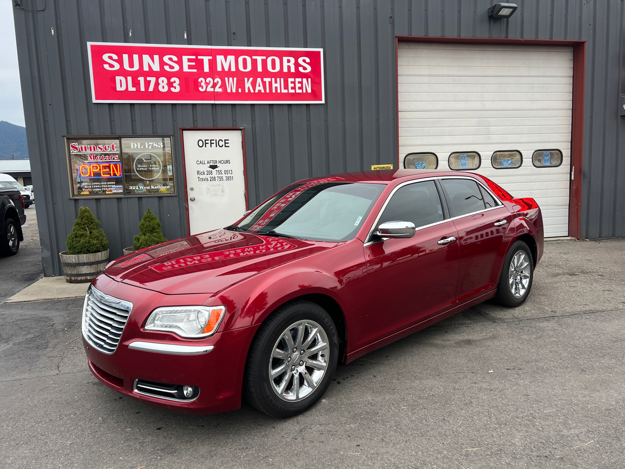 2012 Chrysler 300 4dr Sdn V6 Limited RWD