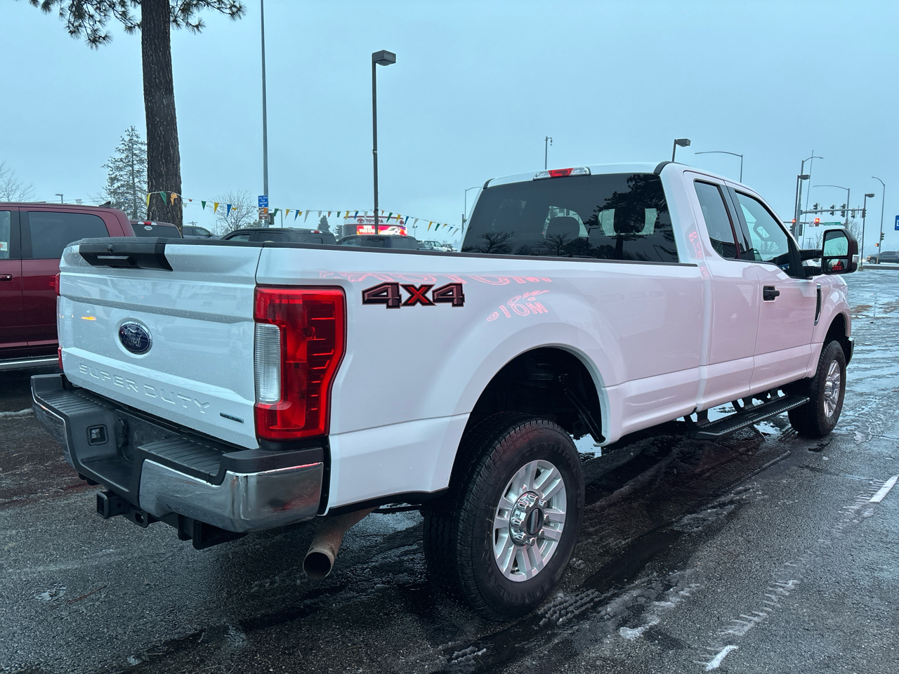 Ford Super Duty F-350 SRW XLT 4WD SuperCab 8' Box 2019
