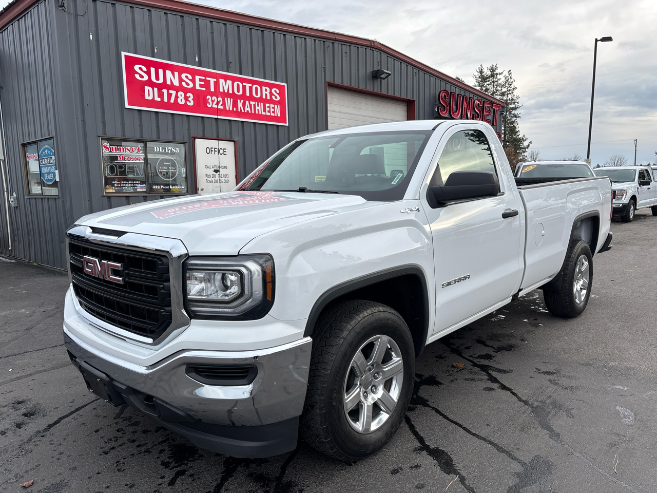 2018 GMC Sierra 1500 4WD Reg Cab 119.0"