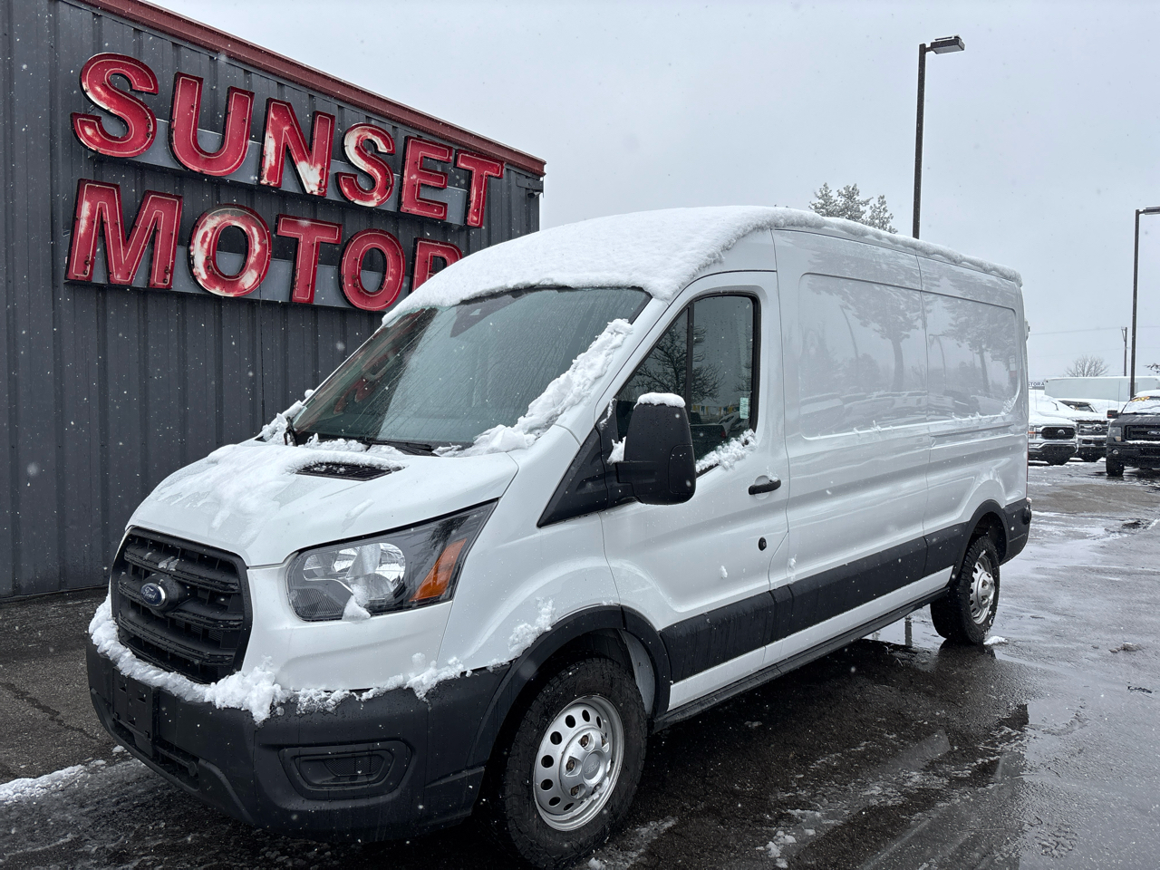 2020 Ford Transit Cargo Van T-250 130" Med Rf 9070 GVWR AWD