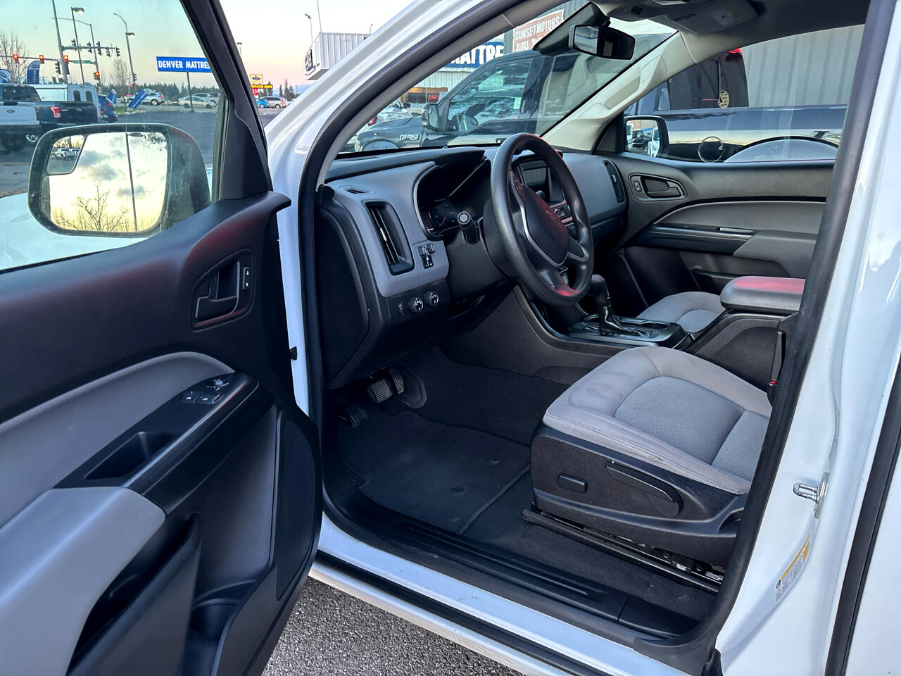 Chevrolet Colorado 4WD Ext Cab 128.3" Work Truck 2019