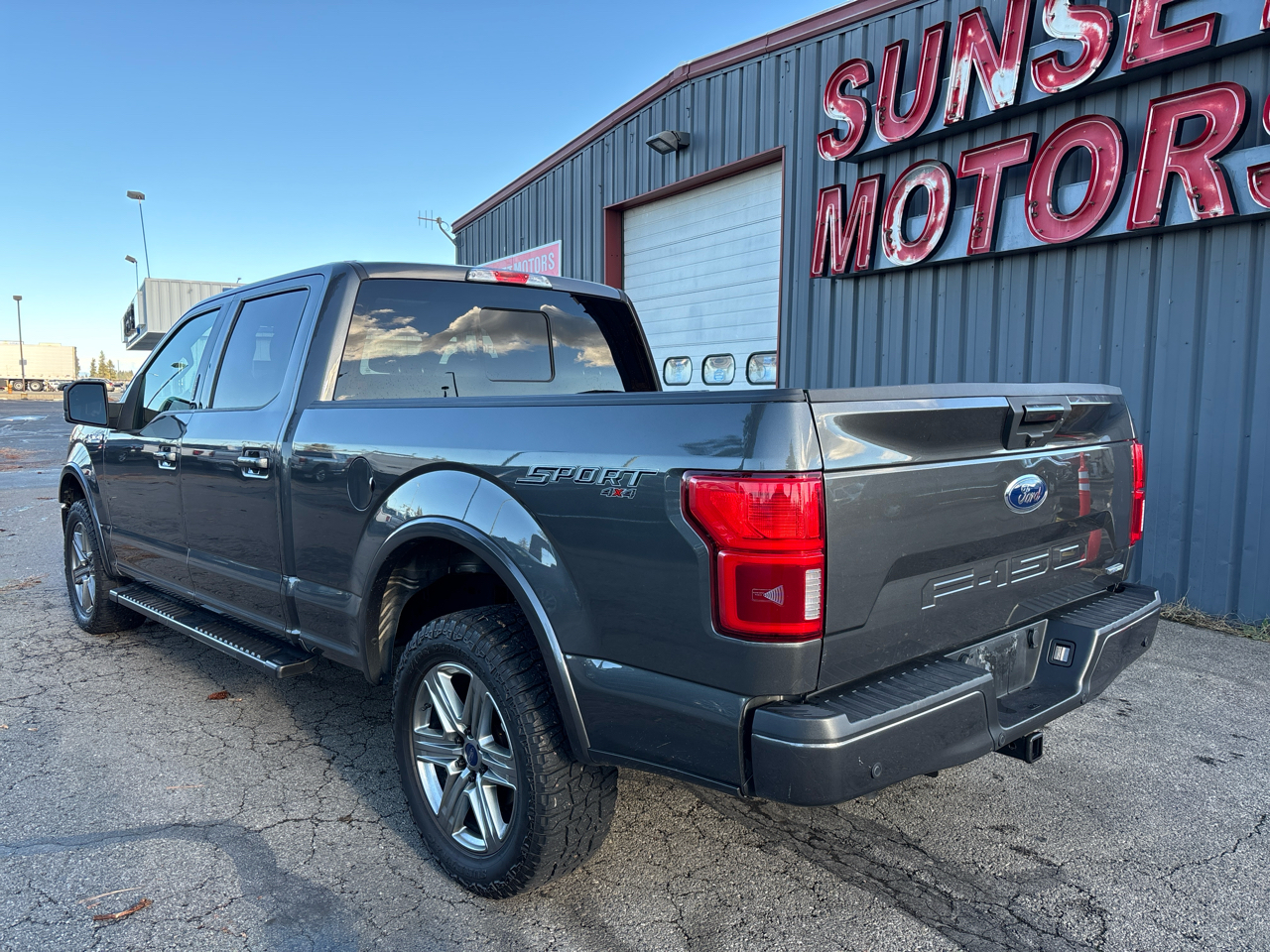 Ford F-150 4WD SuperCrew 157" XLT 2018
