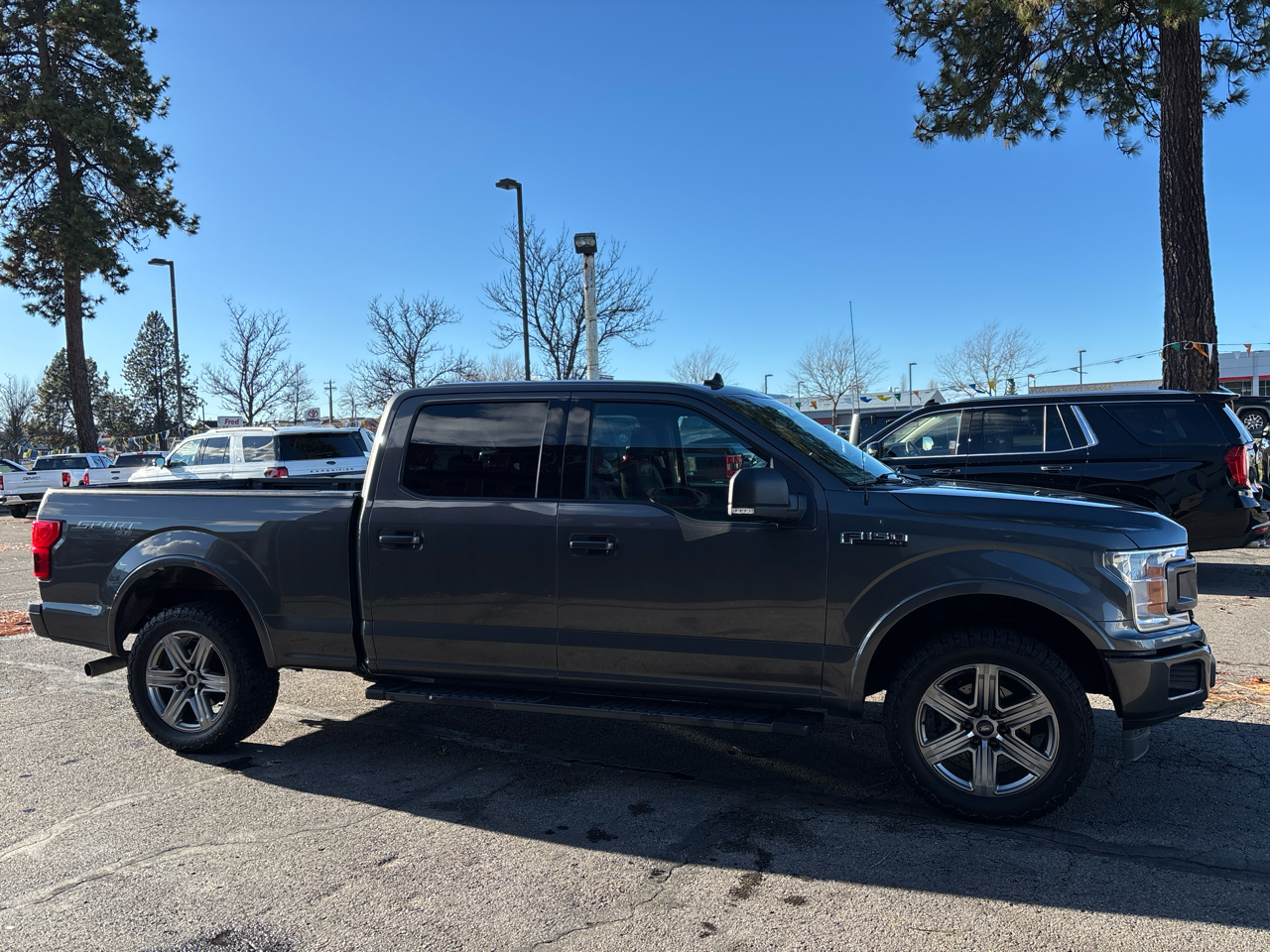 Ford F-150 4WD SuperCrew 157" XLT 2018