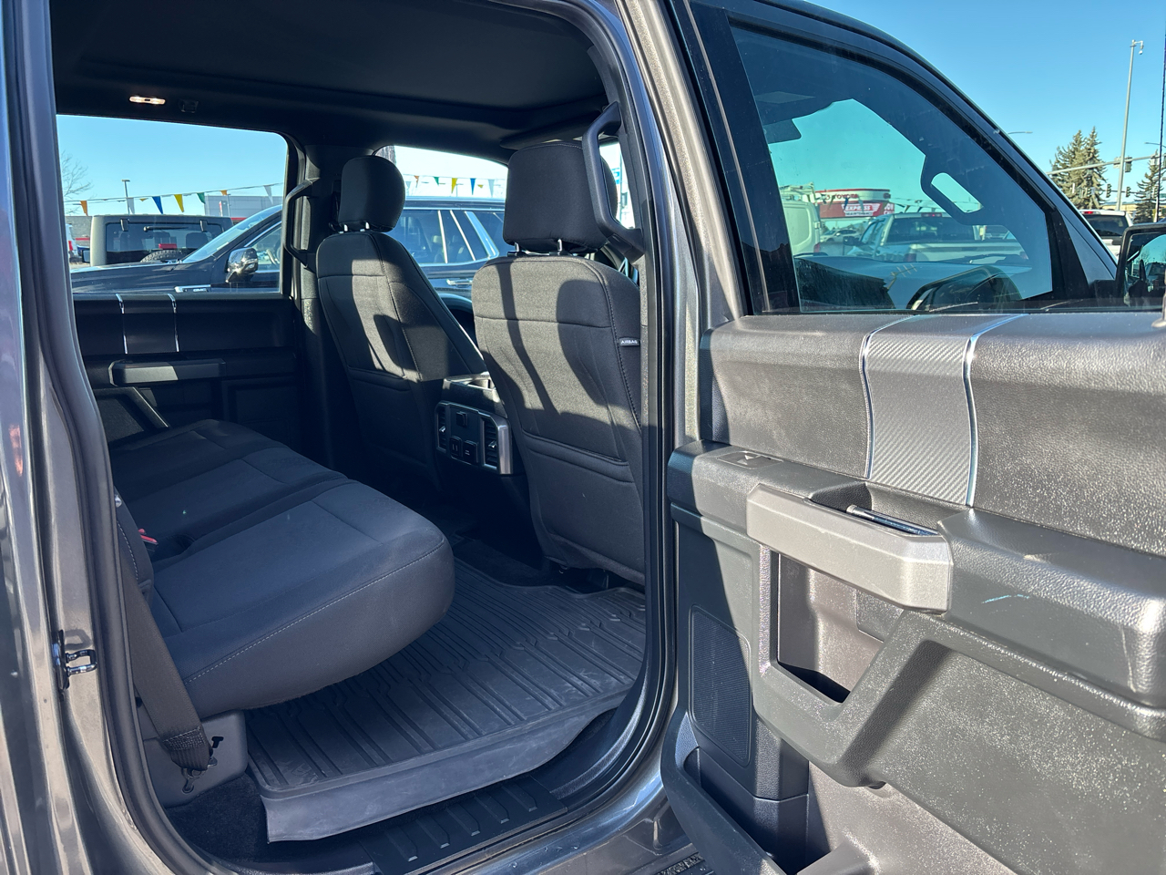 Ford F-150 4WD SuperCrew 157" XLT 2018