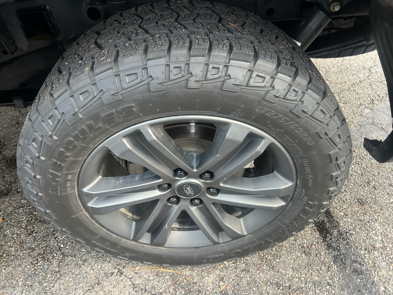 Ford F-150 4WD SuperCrew 145" Lariat 2020