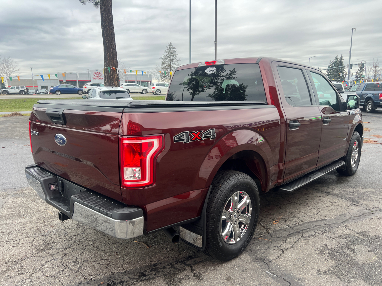 Ford F-150 4WD SuperCrew 145" XLT 2015