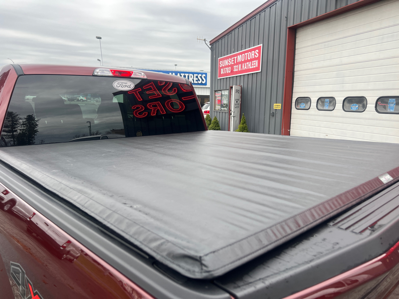 Ford F-150 4WD SuperCrew 145" XLT 2015