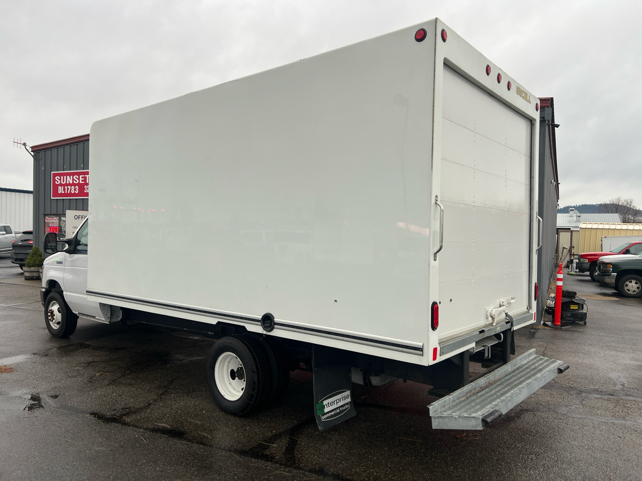 Ford E-Series Cutaway E-450 DRW 158" WB 2023