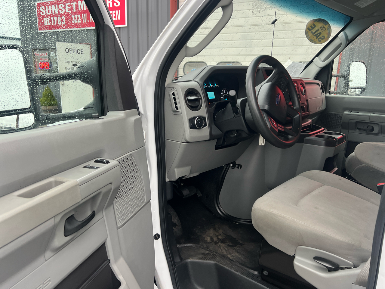 Ford E-Series Cutaway E-450 DRW 158" WB 2023