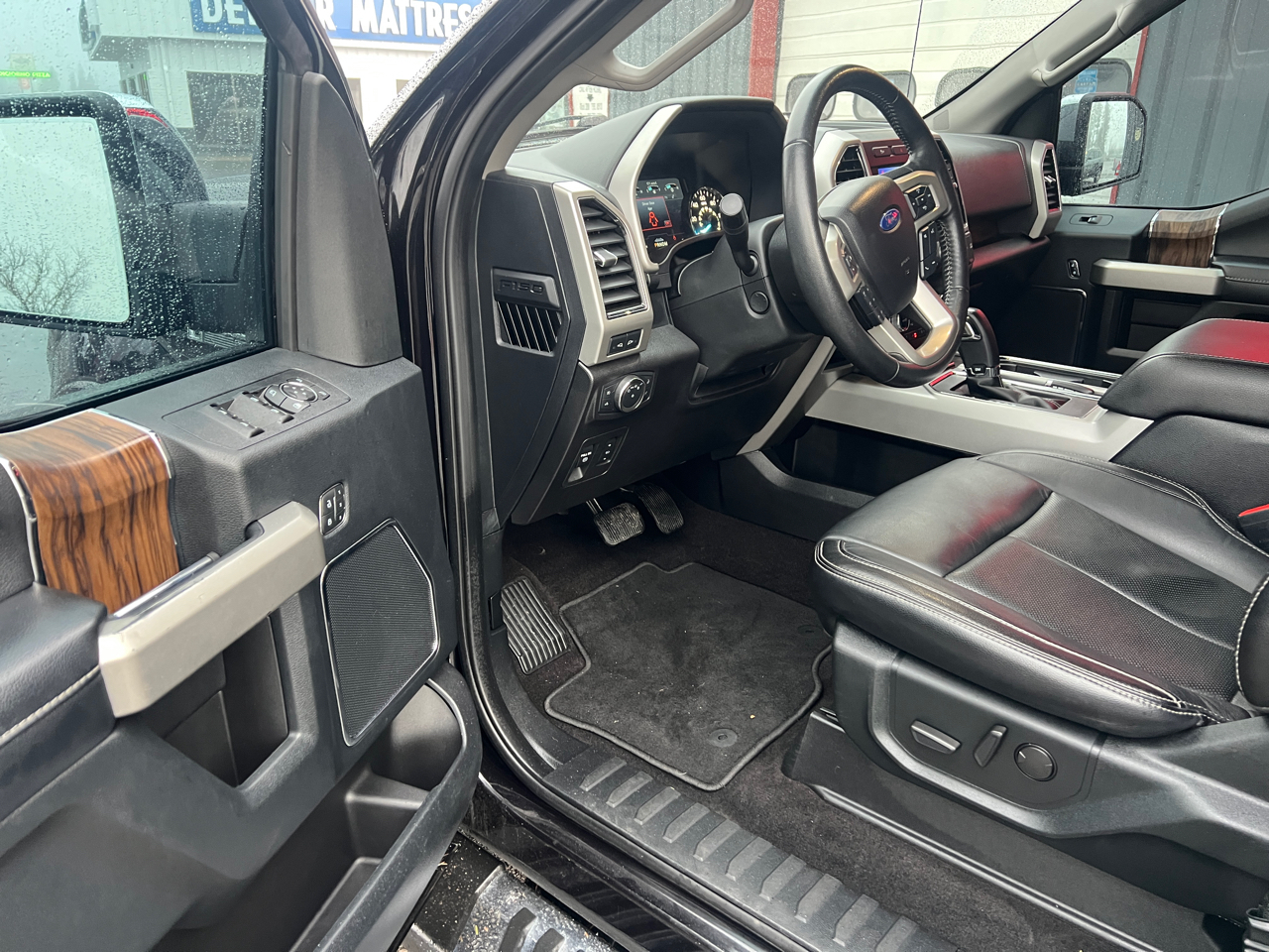 Ford F-150 4WD SuperCrew 157" Lariat 2020