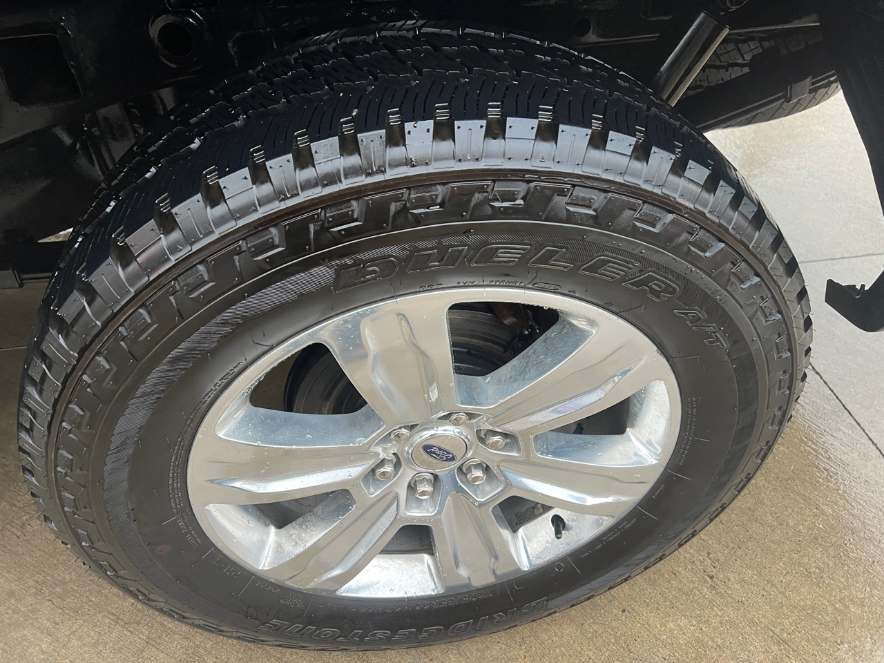 Ford F-150 4WD SuperCrew 157" Lariat 2020