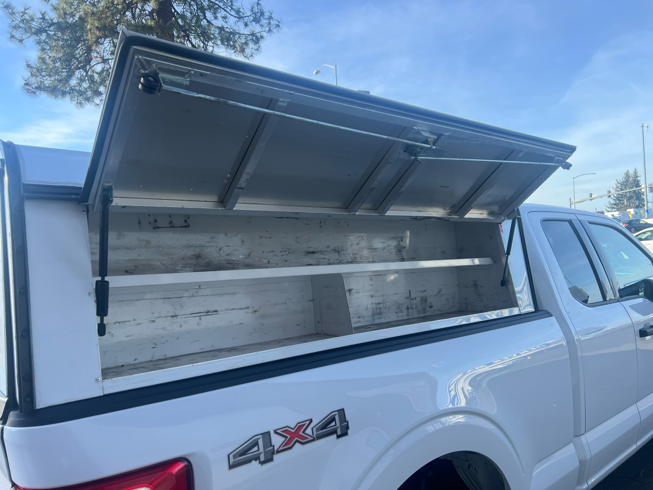 Ford F-150 4WD SuperCab 145" XLT 2022