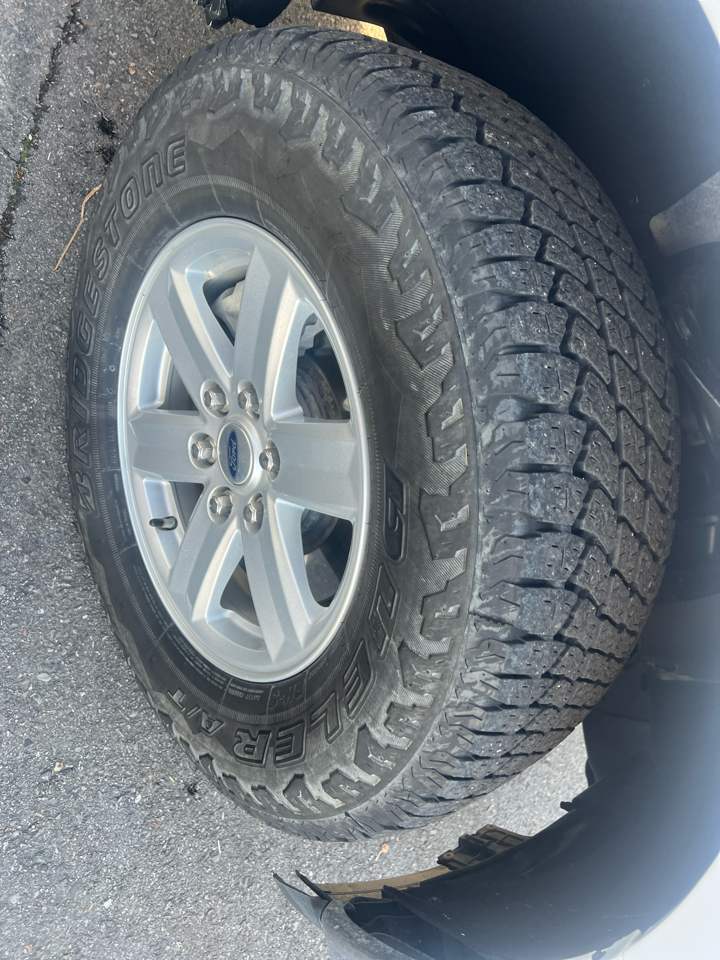 Ford F-150 4WD SuperCab 145" XLT 2022