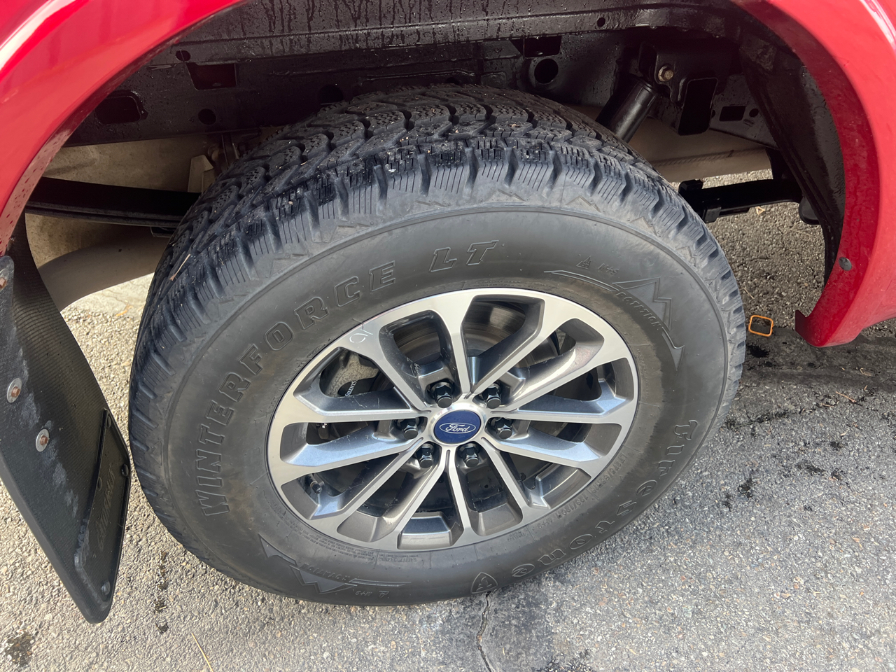 Ford F-150 4WD SuperCrew 145" Lariat 2018