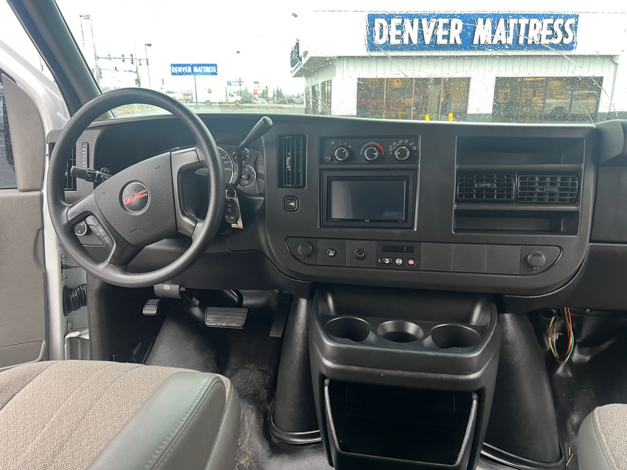 GMC Savana Passenger AWD 1500 135" LS 2014