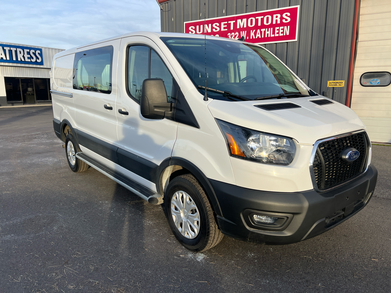 2024 Ford Transit Cargo Van T-250 130" Low Rf 9070 GVWR RWD