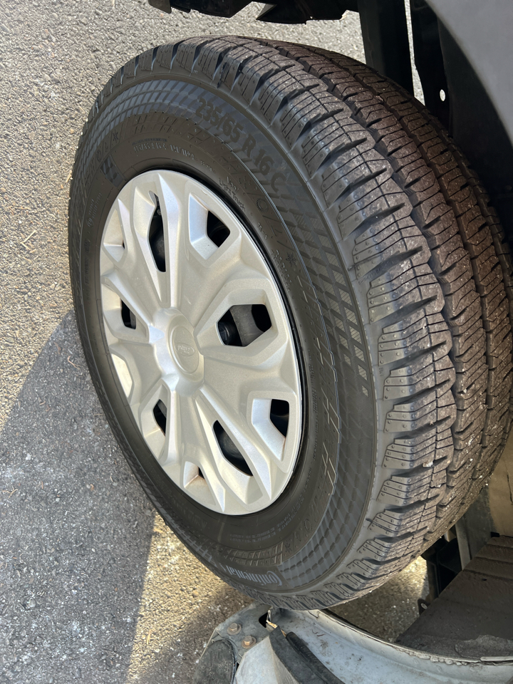 Ford Transit Cargo Van T-250 130" Low Rf 9070 GVWR RWD 2024