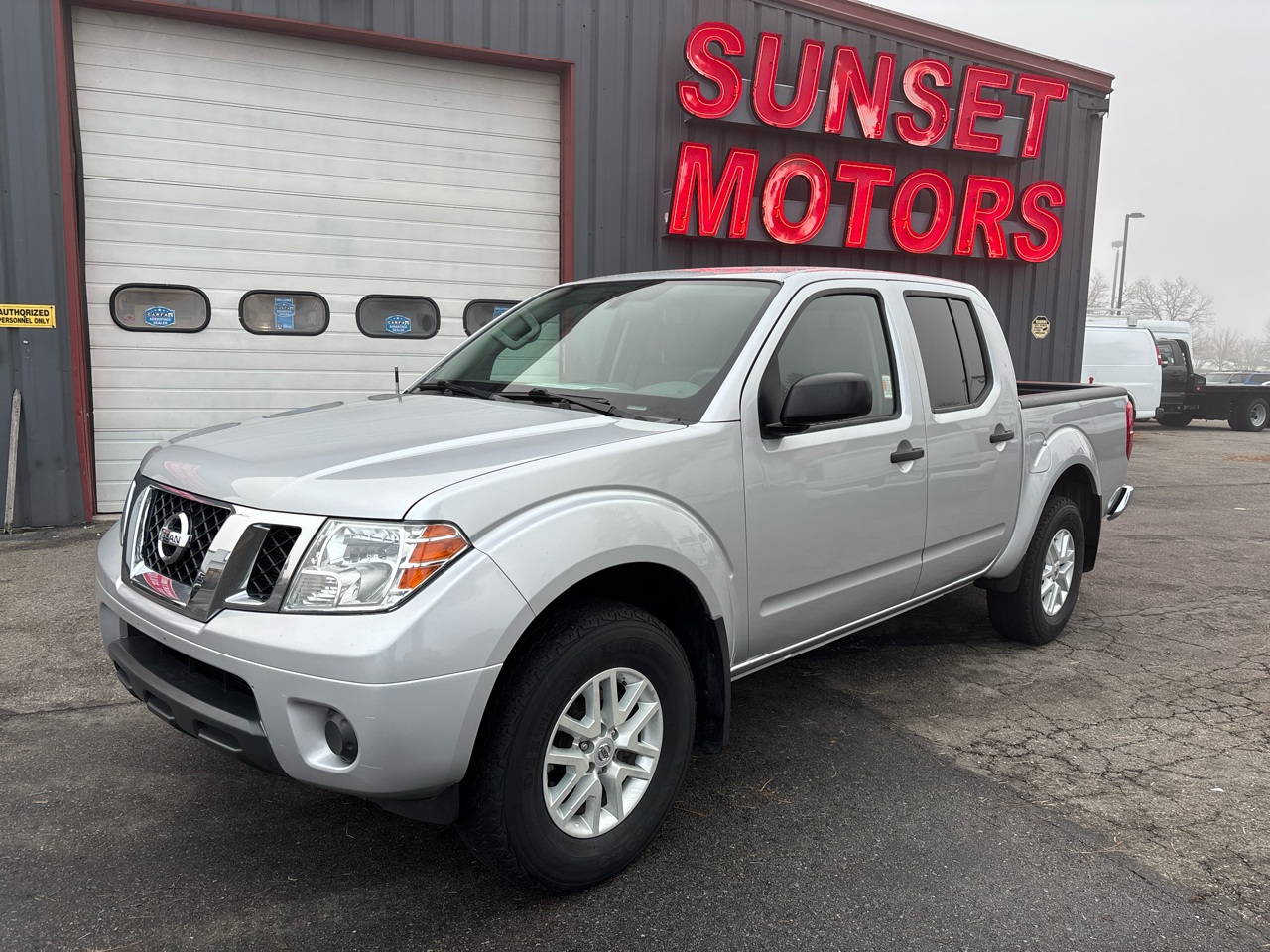 2019 Nissan Frontier Crew Cab 4x4 SV Auto