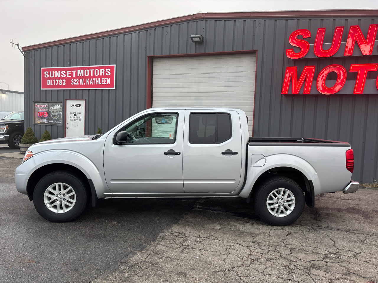 Nissan Frontier Crew Cab 4x4 SV Auto 2019